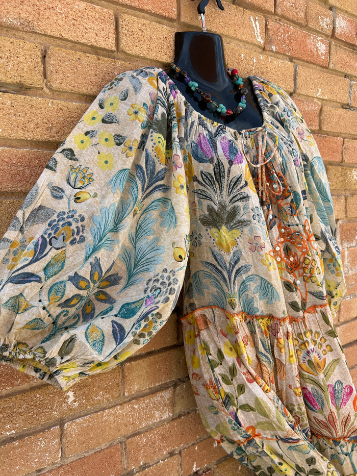 VANILLA FLORAL DRESS