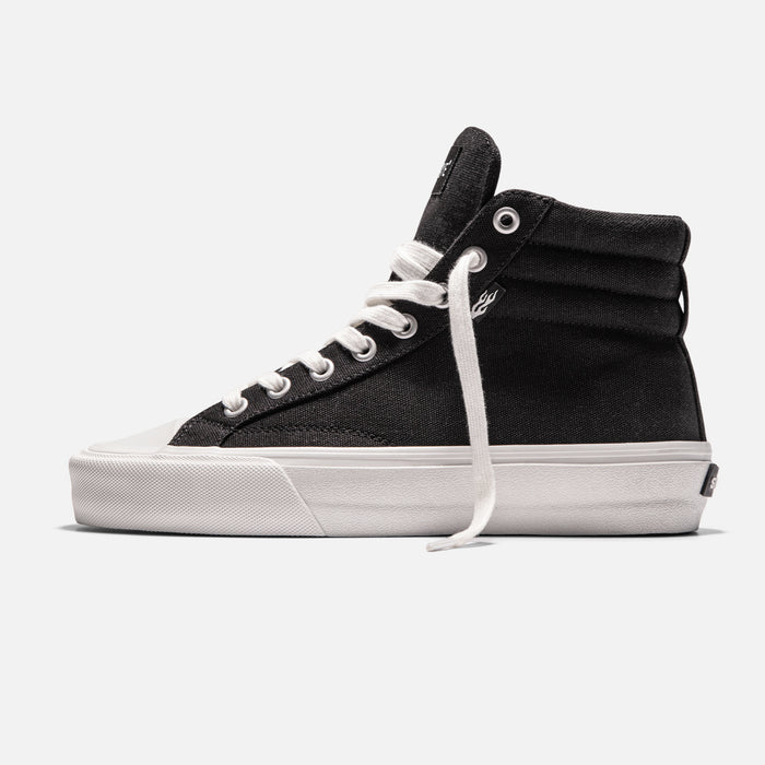 STRAYE Venice Black OG – side view high-top skate sneaker