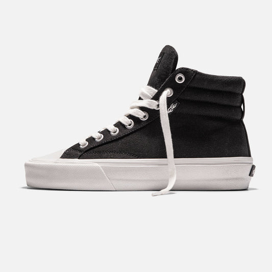 STRAYE Venice Black OG – side view high-top skate sneaker
