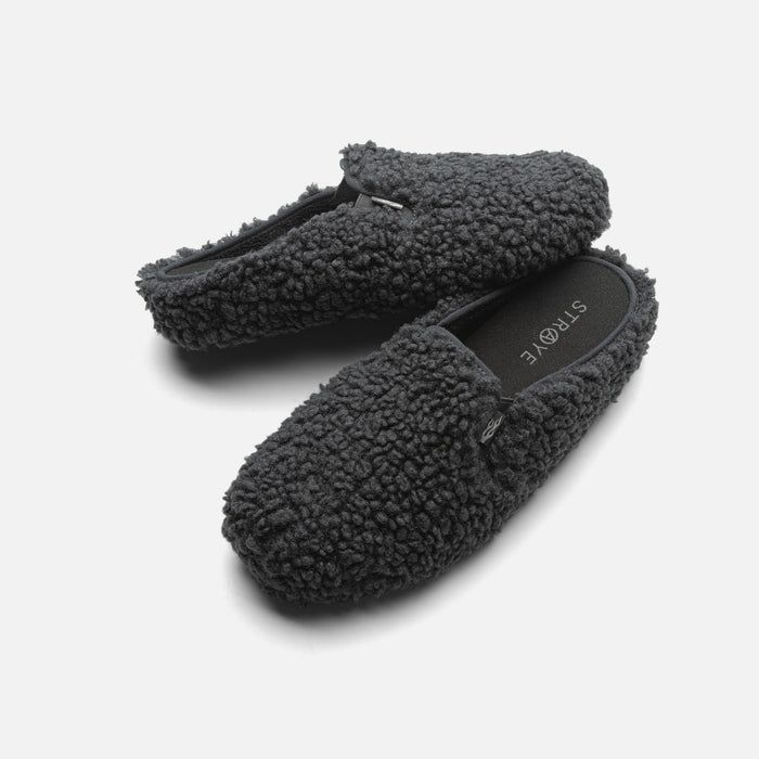 STRAYE Ventura Mule Furry Carbon – lifestyle angle indoor outdoor hybrid shoe