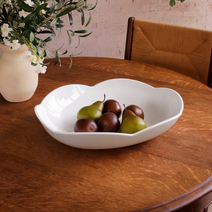 Beatriz Ball Vida Amelia Extra Large Oval Bowl White — With a serving of pears