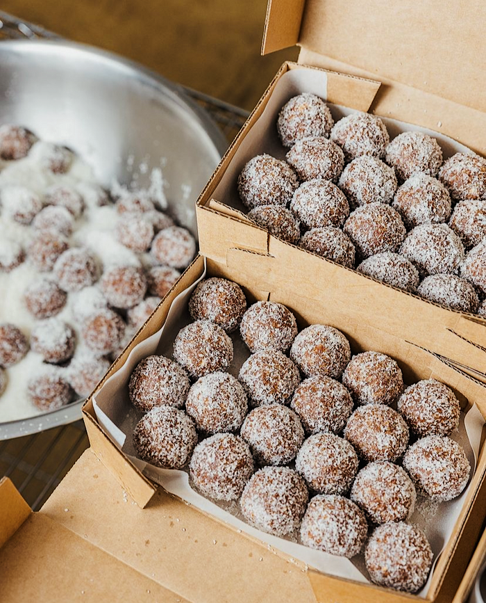 Date Balls