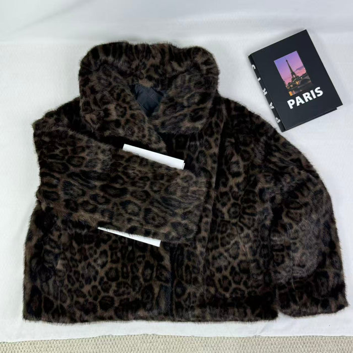 Wide-necked leopard print mink coat
